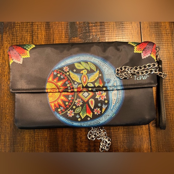 Handbags - Black Chain Strap Clutch